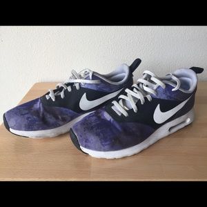 Nike Air Max Tavas Men’s Size 9 42.5 Purple Black